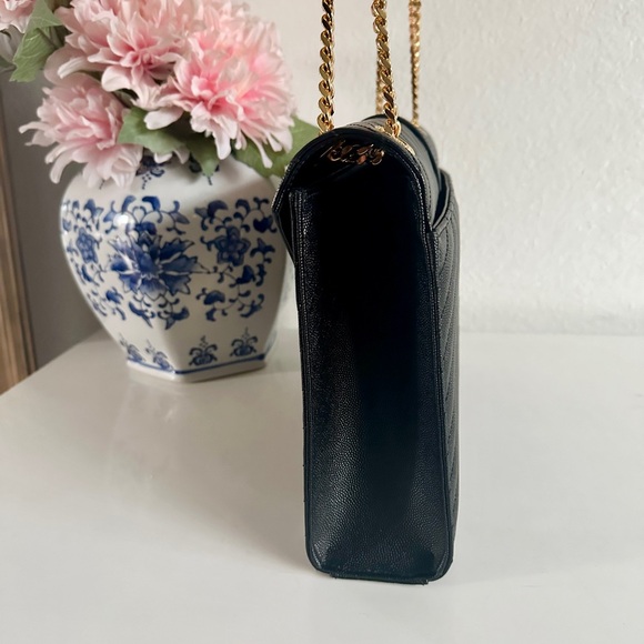 YSL Saint Laurent Large Monogram Envelope Matelasse - Picture 6 of 15